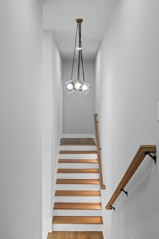 $2,800 | 2521 West Heiman Street, Nashville, TN 37208