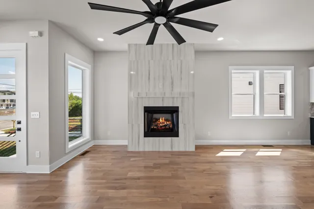 $2,800 | 2521 West Heiman Street, Nashville, TN 37208