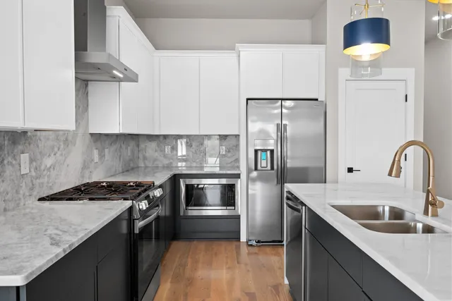 $2,800 | 2521 West Heiman Street, Nashville, TN 37208