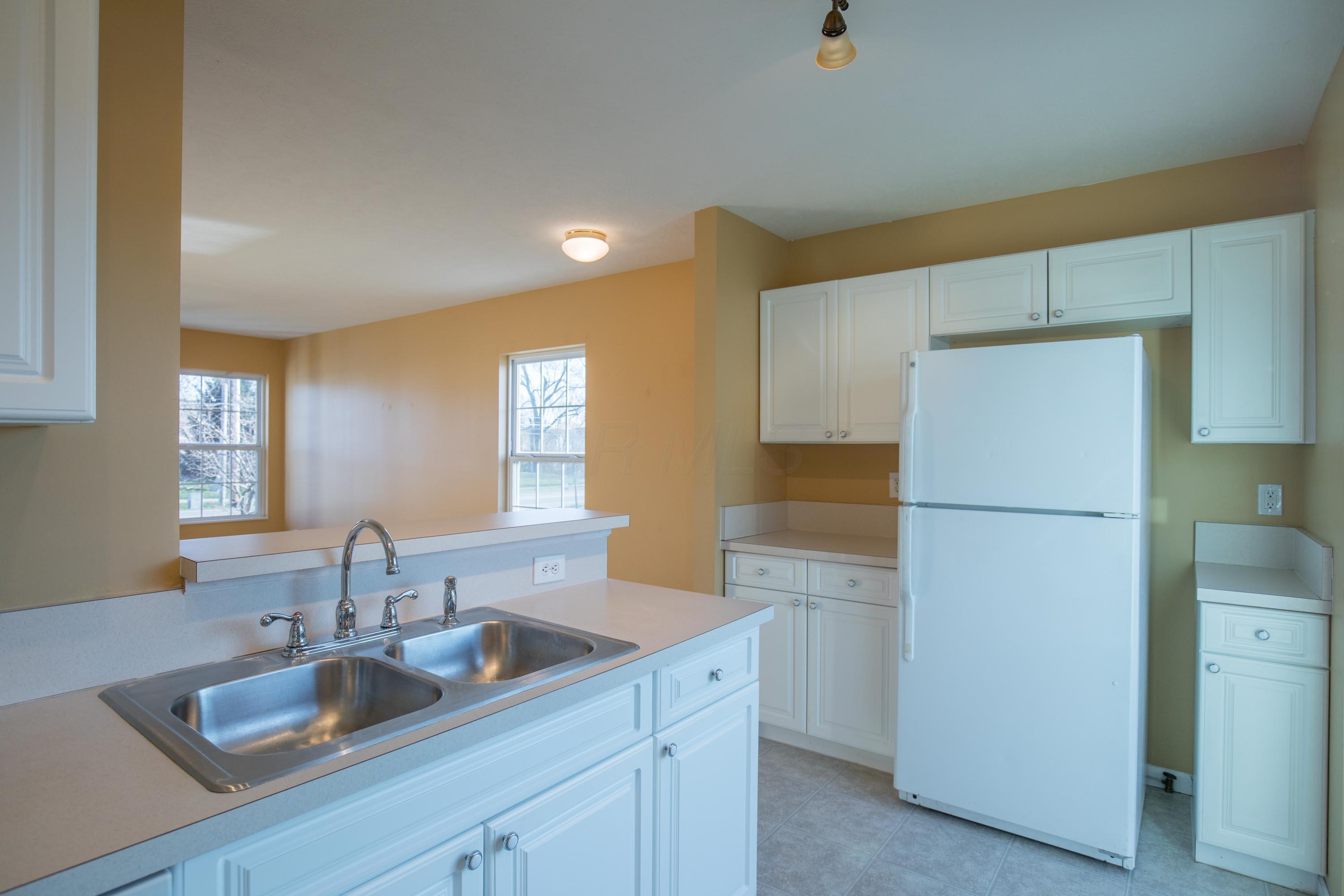 729 Lazelle Road Westerville, OH 43081 - Photo 8 of 26