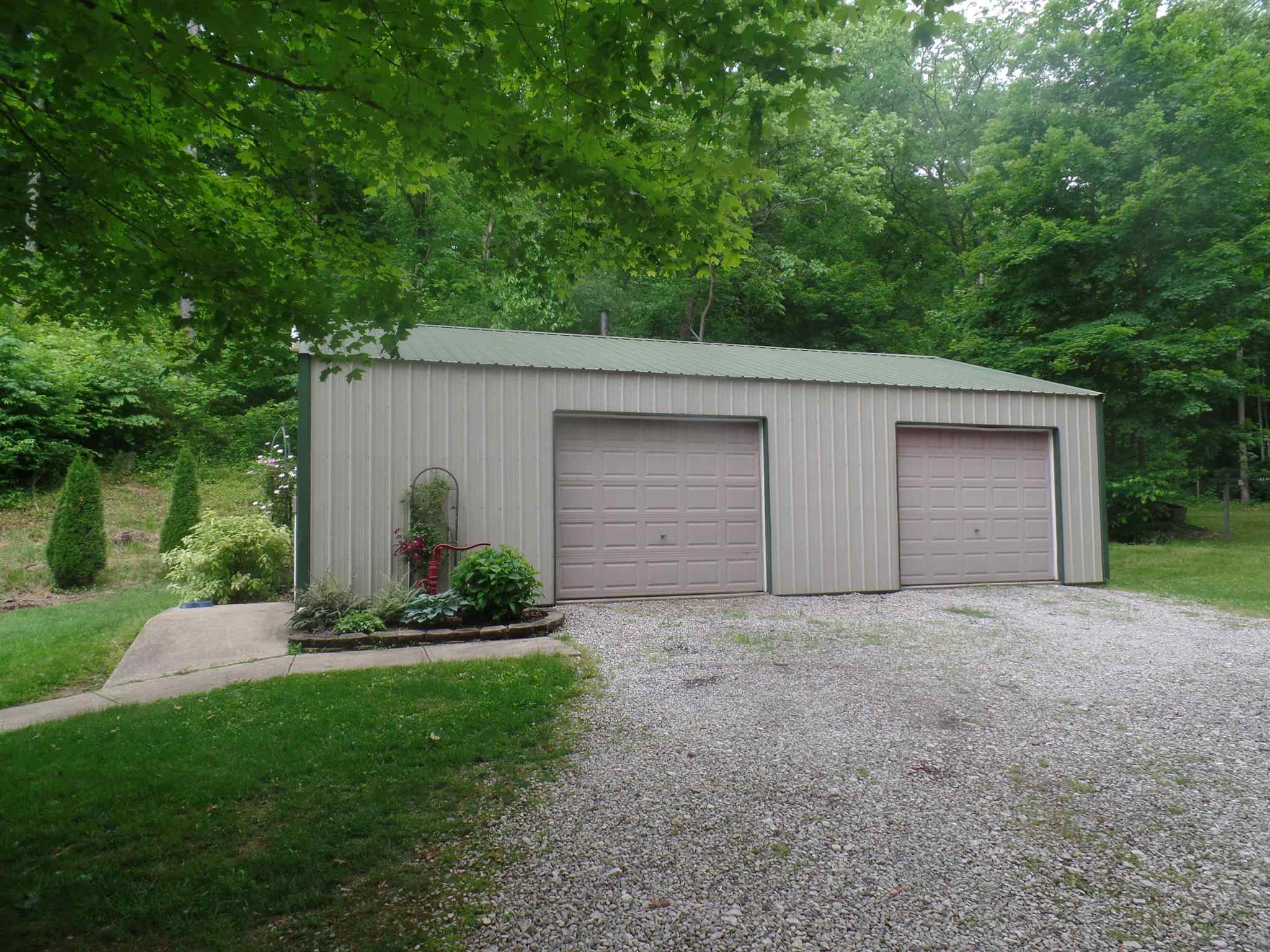2639 Ore Branch Road Bloomfield, IN 47424 - Photo 14 of 32