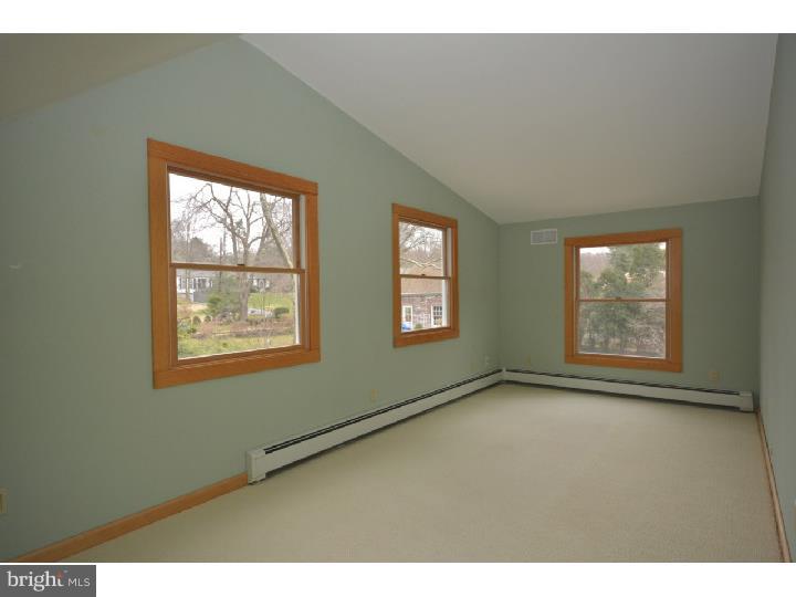 17 Mountainview Road Ewing, NJ 08628 - Photo 18 of 24 Gallery Image 18