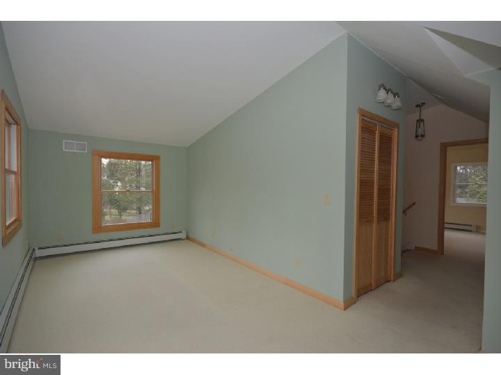 17 Mountainview Road Ewing, NJ 08628 - Photo 19 of 24 Gallery Image 19