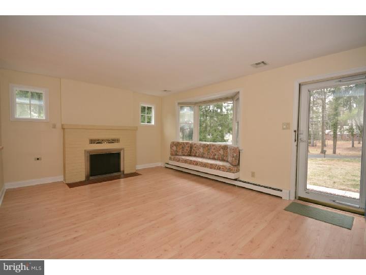 17 Mountainview Road Ewing, NJ 08628 - Photo 3 of 24 Gallery Image 3