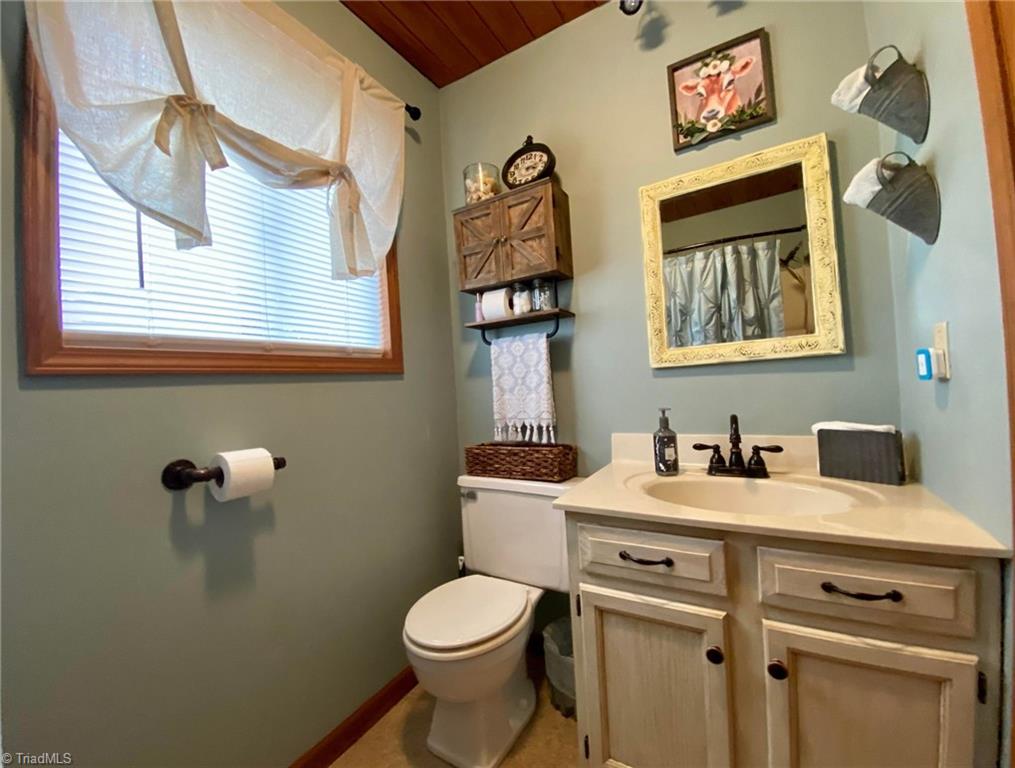 269 Hicks Road Lexington, NC 27295 - Photo 26 of 45 Gallery Image 26