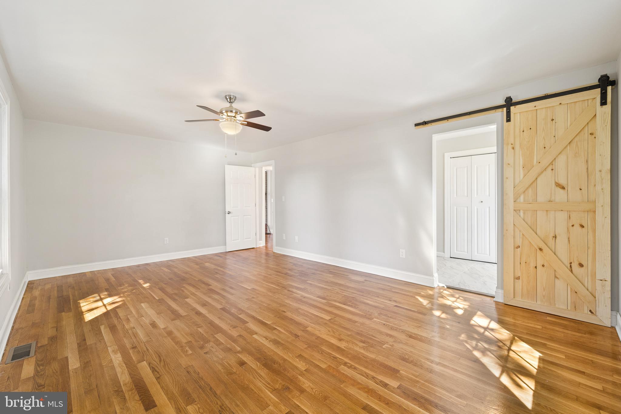 8030 Cannonball Gate Road Warrenton, VA 20186 - Photo 24 of 62 main bedroom
