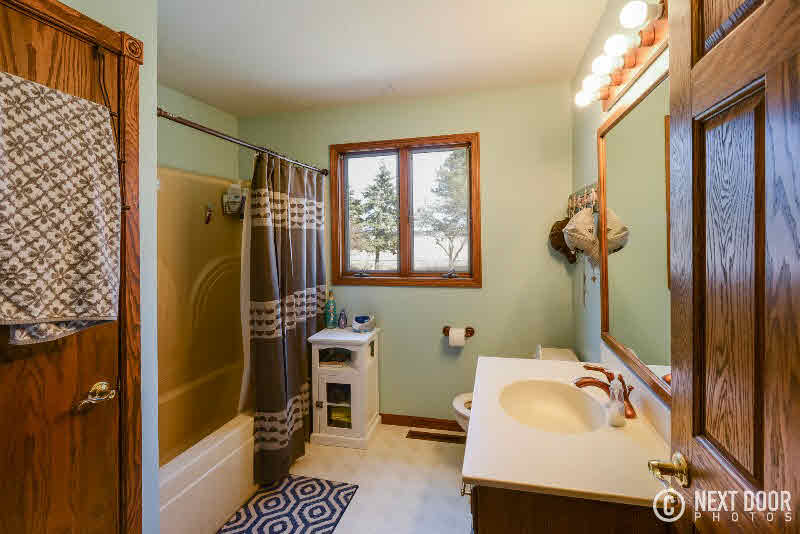 1651 Bond Road Kawkawlin, MI 48631 - Photo 17 of 32