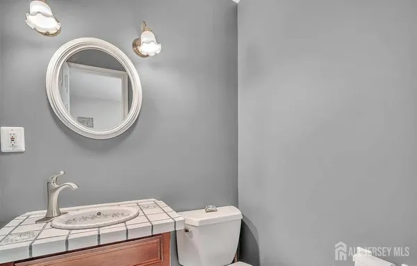 $4,000 | 12 Windsor Drive, West Windsor, NJ 08550