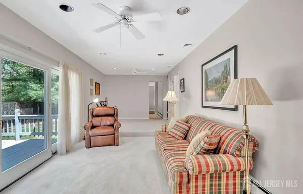 $4,000 | 12 Windsor Drive, West Windsor, NJ 08550