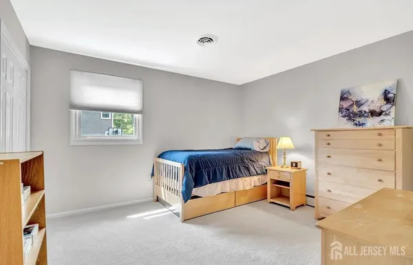 $4,000 | 12 Windsor Drive, West Windsor, NJ 08550