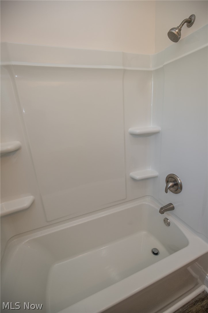 3231 Sycamore Road Cleveland, OH 44118 - Photo 14 of 35