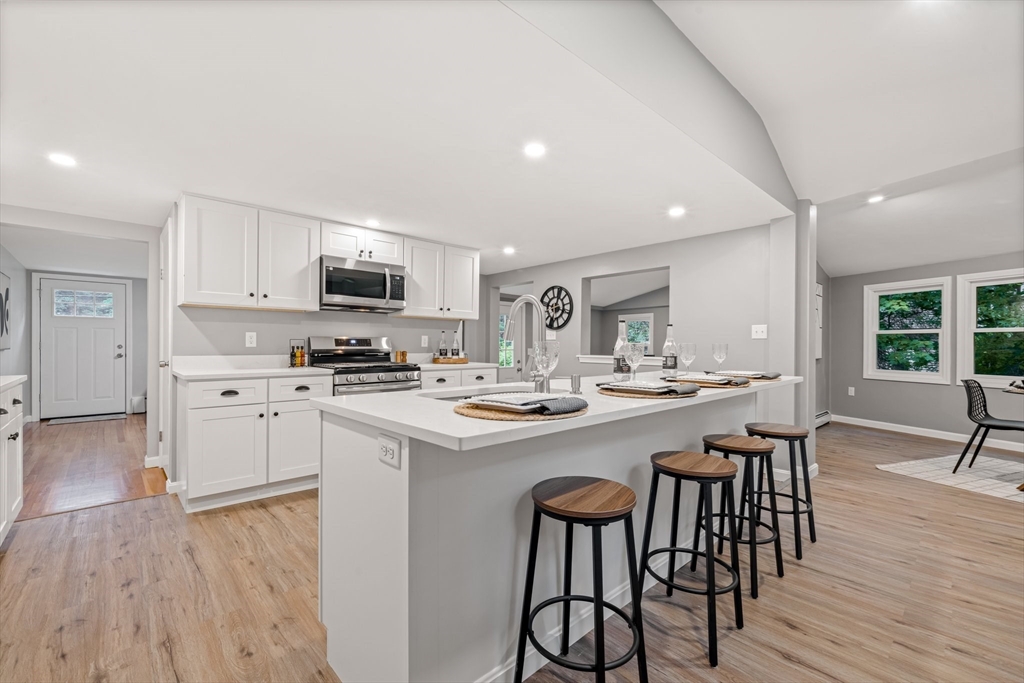 27 Connolly Road Billerica, MA 01821 - Photo 8 of 34 Gallery Image 8