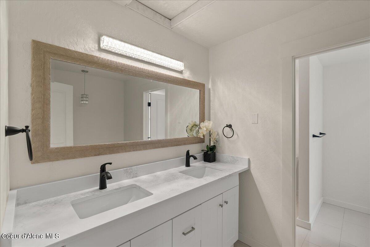 202 South 18th Street Coeur D'Alene, ID 83814 - Photo 25 of 52 26-Primary bathroom