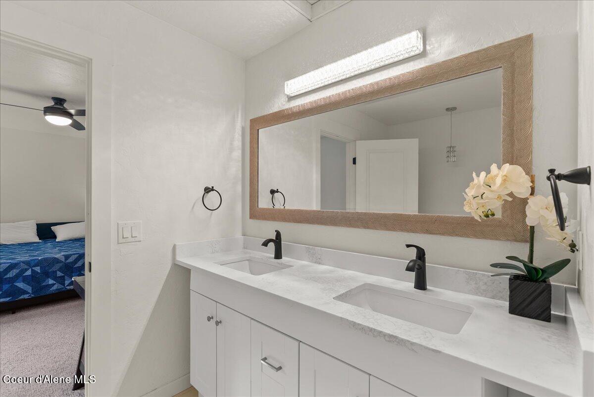 202 South 18th Street Coeur D'Alene, ID 83814 - Photo 26 of 52 27-Primary bathroom