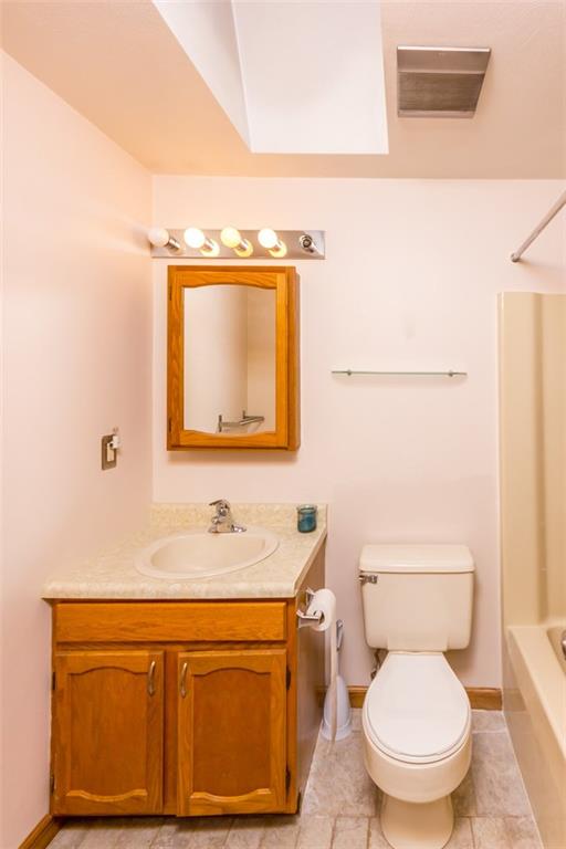 511 Beatty Road Monroeville, PA 15146 - Photo 16 of 23 Full Bathroom