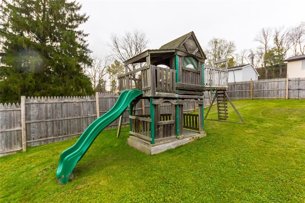 511 Beatty Road Monroeville, PA 15146 - Photo 22 of 23 Playset