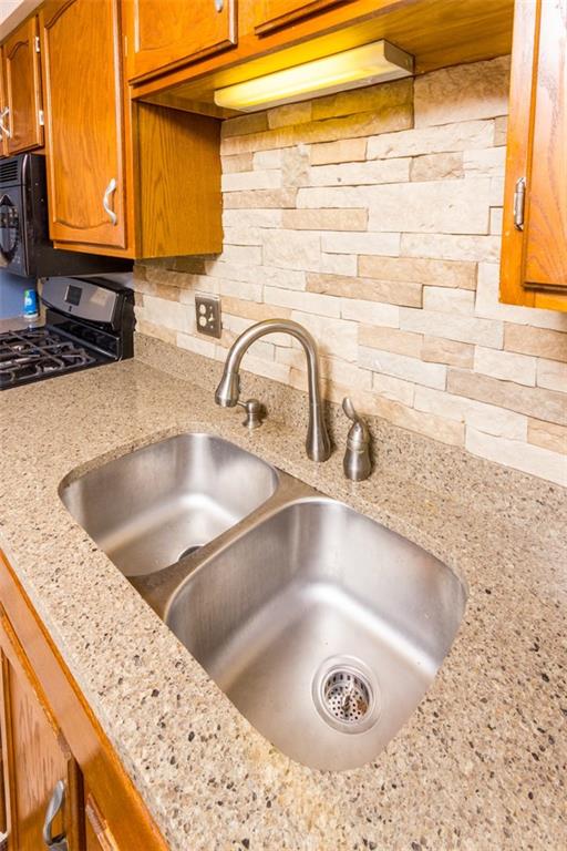 511 Beatty Road Monroeville, PA 15146 - Photo 7 of 23 Kitchen Sink