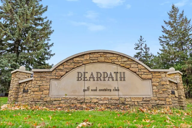 $1,699,900 | 18434 Bearpath Trail, Eden Prairie, MN 55347