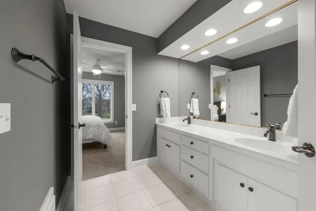 $1,699,900 | 18434 Bearpath Trail, Eden Prairie, MN 55347