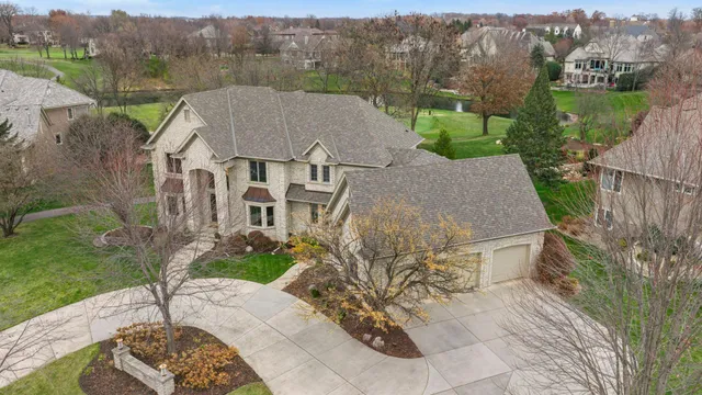 $1,699,900 | 18434 Bearpath Trail, Eden Prairie, MN 55347