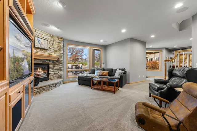 $1,699,900 | 18434 Bearpath Trail, Eden Prairie, MN 55347