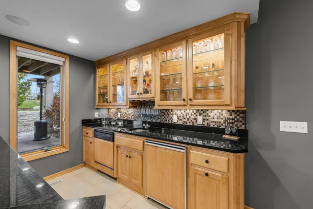 $1,699,900 | 18434 Bearpath Trail, Eden Prairie, MN 55347