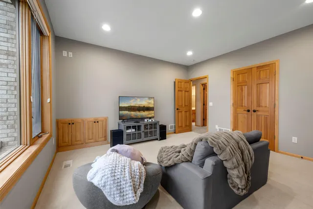 $1,699,900 | 18434 Bearpath Trail, Eden Prairie, MN 55347