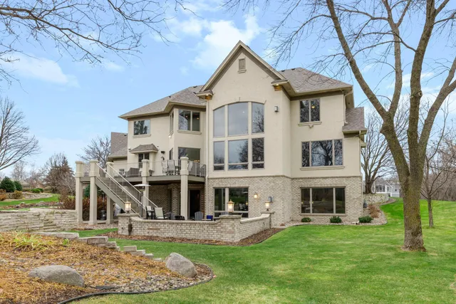 $1,699,900 | 18434 Bearpath Trail, Eden Prairie, MN 55347