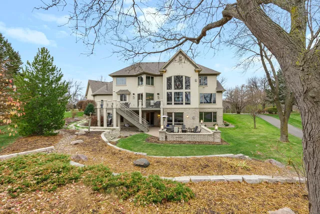 $1,699,900 | 18434 Bearpath Trail, Eden Prairie, MN 55347