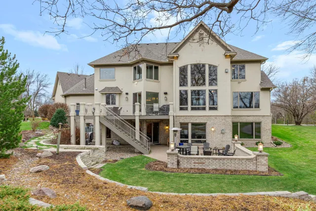 $1,699,900 | 18434 Bearpath Trail, Eden Prairie, MN 55347