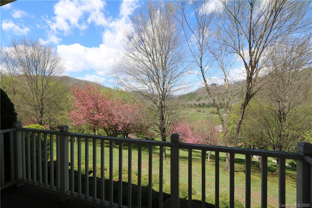232-234 Maple Spring Road Banner Elk, NC 28604 - Photo 10 of 48 Gallery Image 10