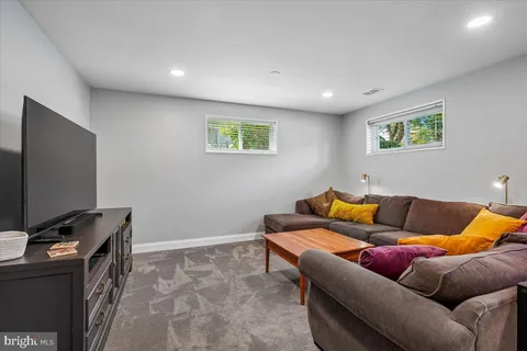 $675,000 | 11111 Lund Place, Kensington, MD 20895
