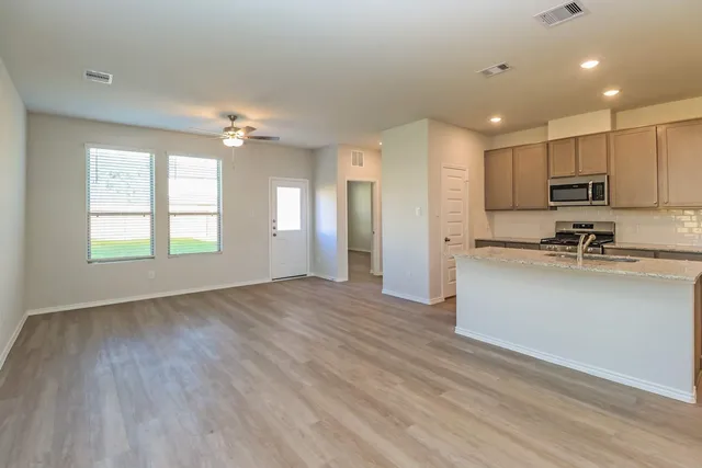 $1,945 | 10810 Cloudless Court, Conroe, TX 77303