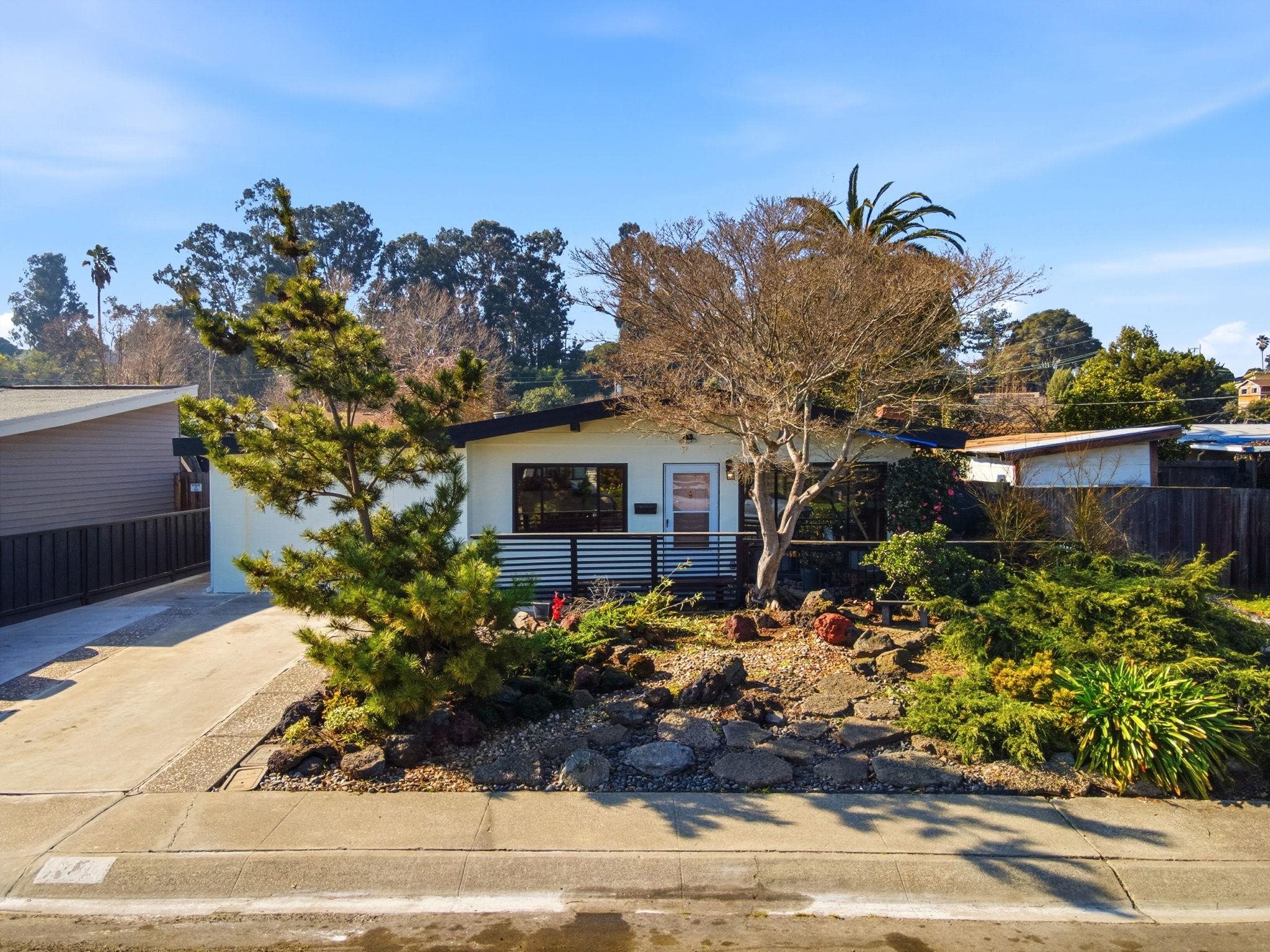 280 Calais Drive Pinole, CA 94564 - Photo 2 of 60