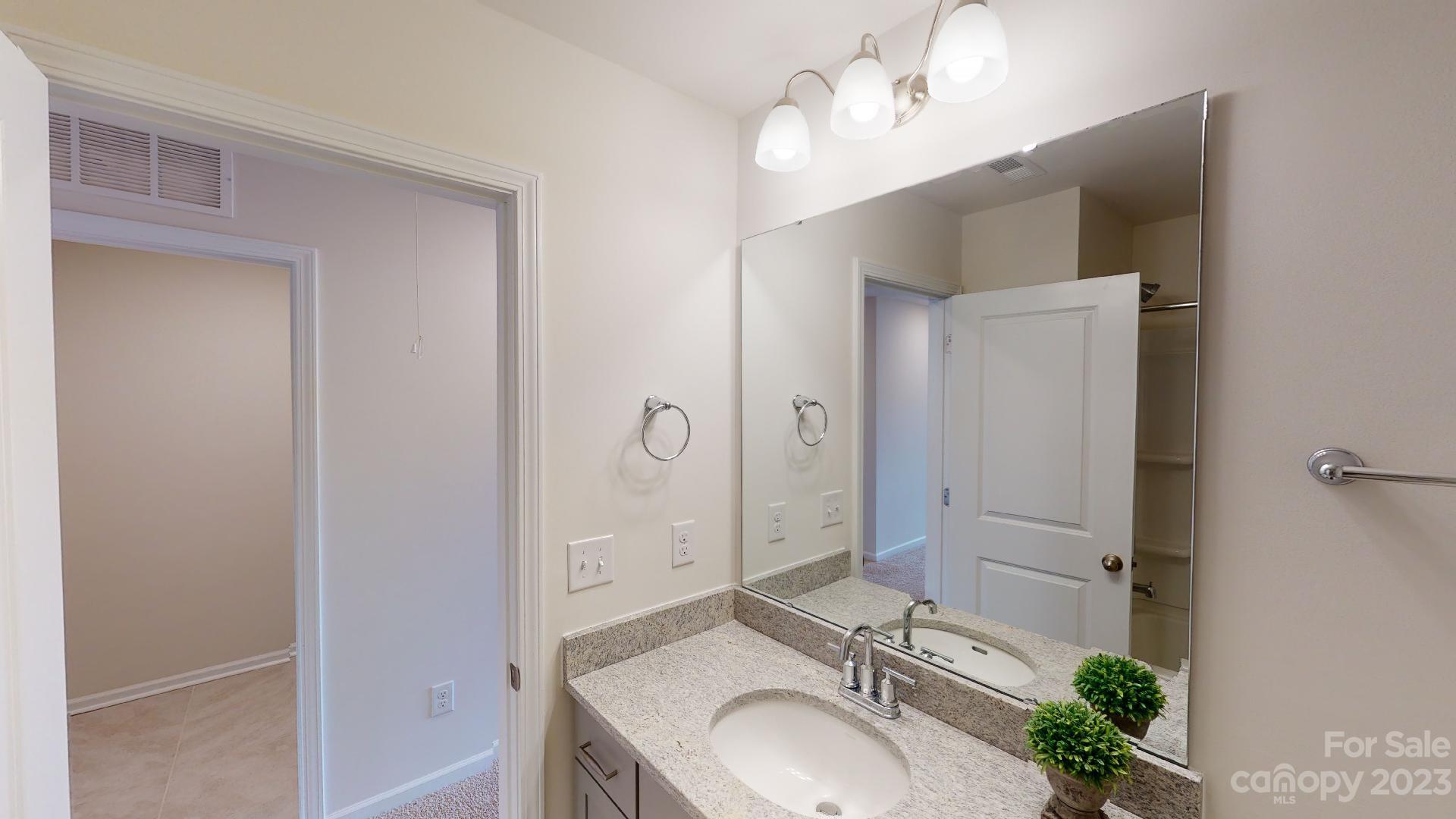 166 Creekview Road Hendersonville, NC 28792 - Photo 28 of 45 Gallery Image 28