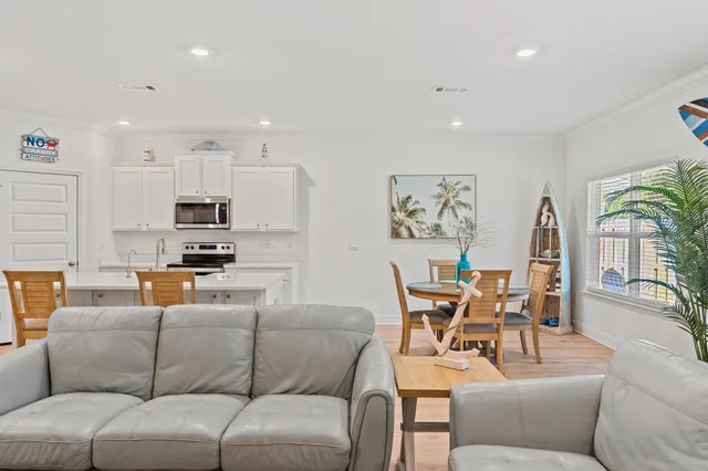 $574,900 | 185 Sea Eagle Lane, Santa Rosa Beach, FL 32459