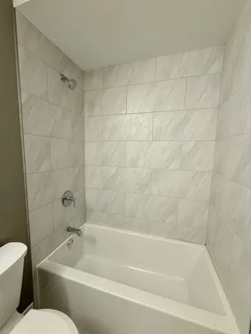 $1,800 | 1322 East Ports O Call Drive, Unit 1W, Palatine, IL 60074