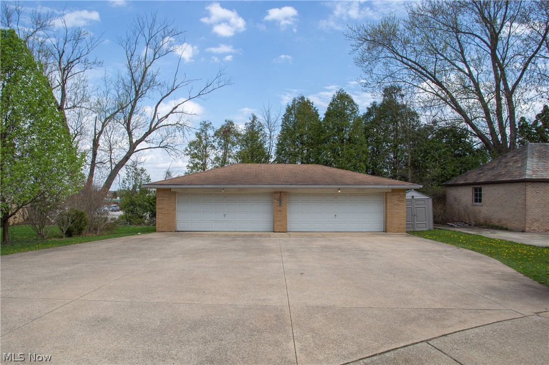 121-123 Kenridge Road Akron, OH 44333 - Photo 34 of 35