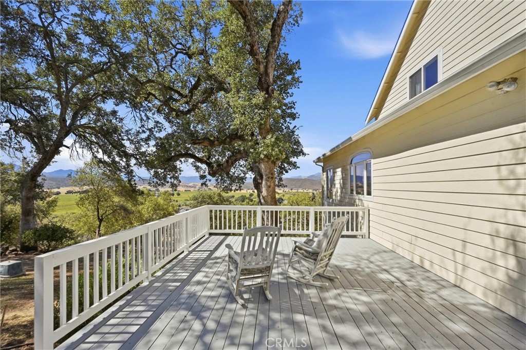 18849 Timber Point Road Hidden Valley Lake, CA 95467 - Photo 33 of 42 Large side deck