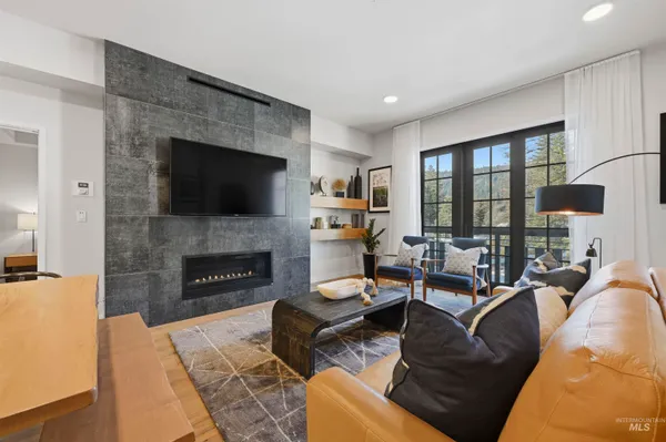 $874,900 | 780 Village Drive, Unit 305, Donnelly, ID 83615