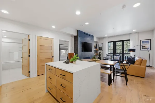 $874,900 | 780 Village Drive, Unit 305, Donnelly, ID 83615