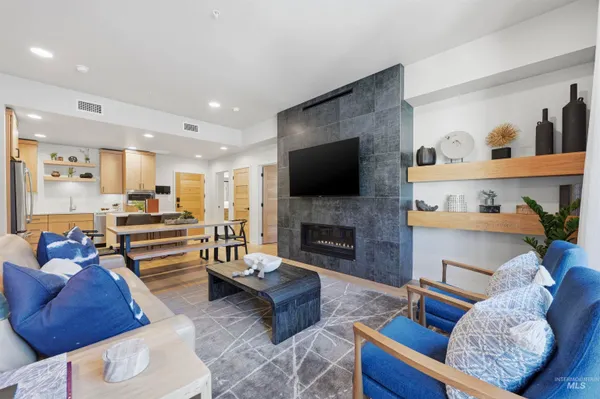 $874,900 | 780 Village Drive, Unit 305, Donnelly, ID 83615