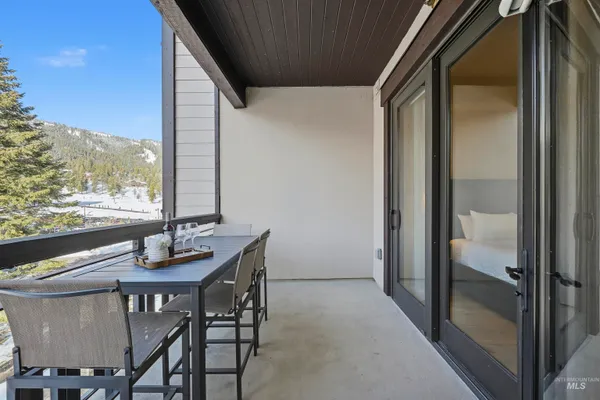 $874,900 | 780 Village Drive, Unit 305, Donnelly, ID 83615