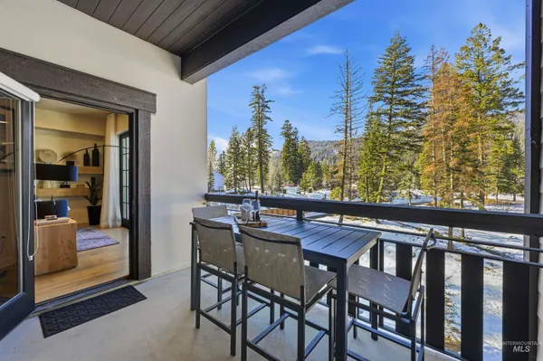 $874,900 | 780 Village Drive, Unit 305, Donnelly, ID 83615