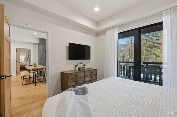 $874,900 | 780 Village Drive, Unit 305, Donnelly, ID 83615