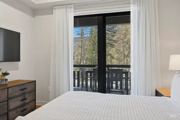 $874,900 | 780 Village Drive, Unit 305, Donnelly, ID 83615