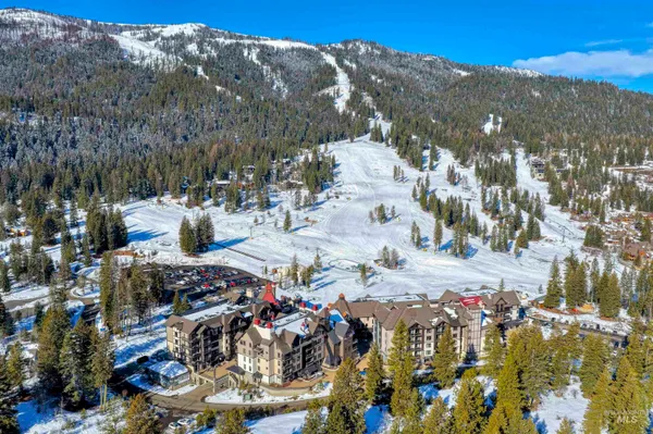 $874,900 | 780 Village Drive, Unit 305, Donnelly, ID 83615