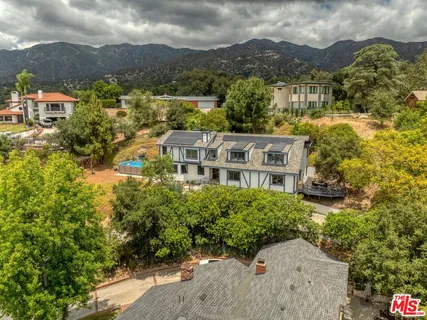 $2,595,000 | 2101 Tondolea Lane, La Canada Flintridge, CA 91011