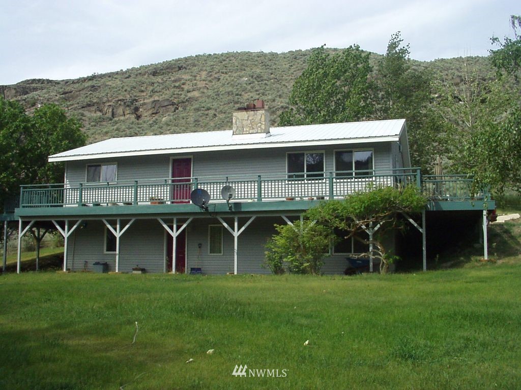 283 State Rte 20 Tonasket, WA 98855 - Photo 1 of 19 Gallery Image 1
