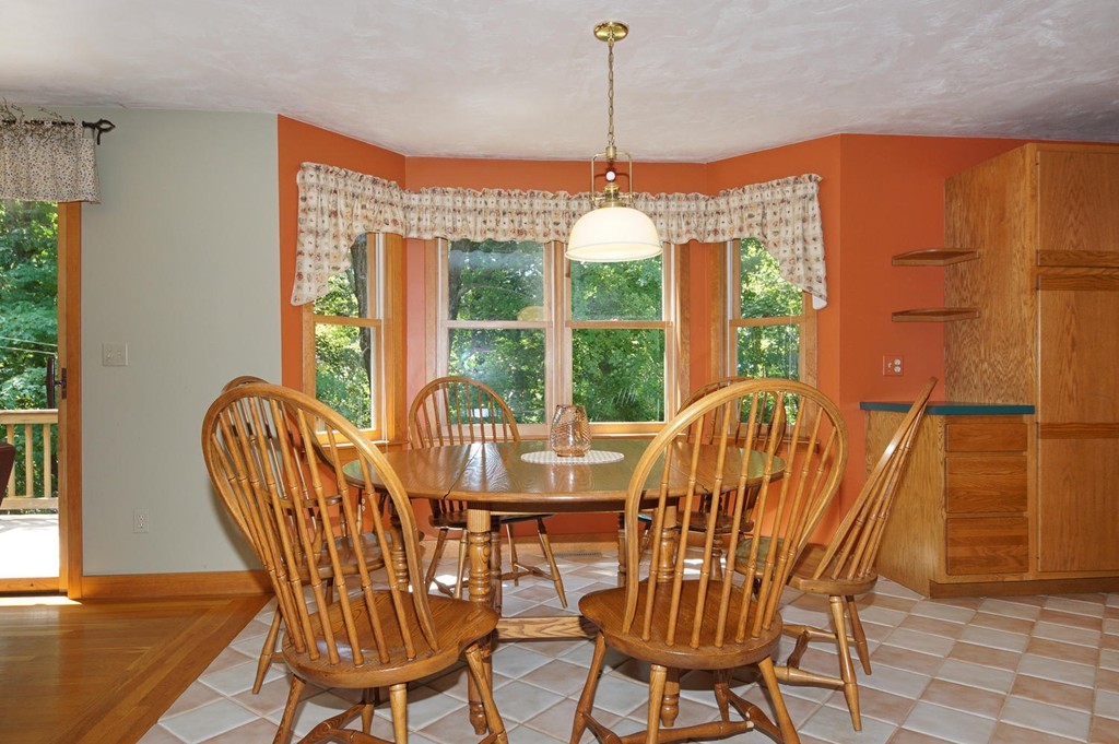 19 Riley Road Northborough, MA 01532 - Photo 4 of 29 Gallery Image 4